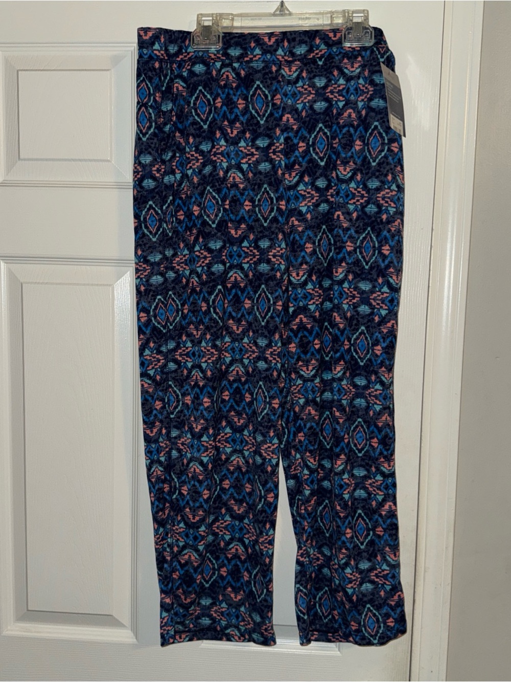 Cuddl Duds Blue Multi-Pattern Capris